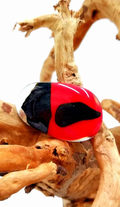Black Red Transparant