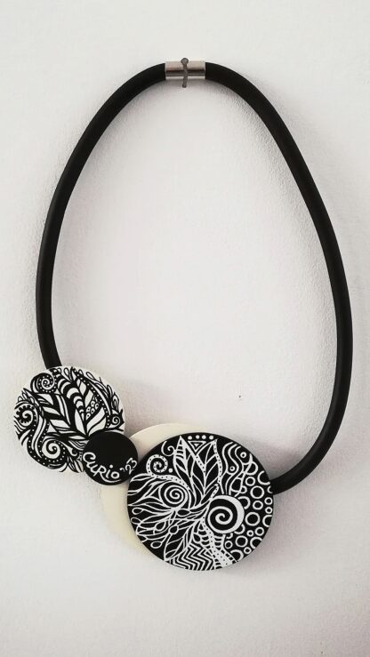 Rubber Necklace 056